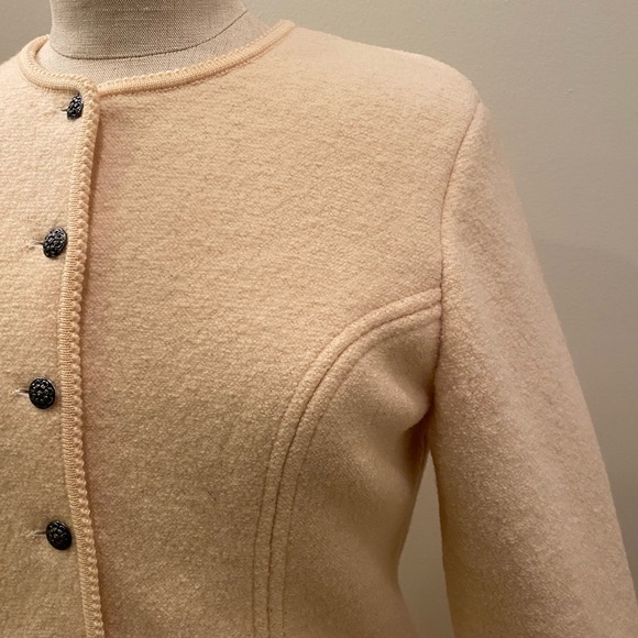Geiger Womens Knit Cream Knit Blazer / Jacket w Crew Neck and Silver Buttons /S - Picture 3 of 16